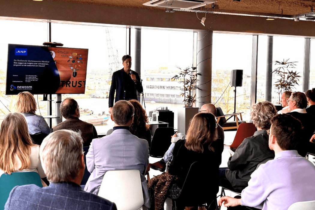 Nationale Vertrouwensmonitor Media: vertrouwen in Nederlands nieuws blijft stabiel. Aandacht niet.